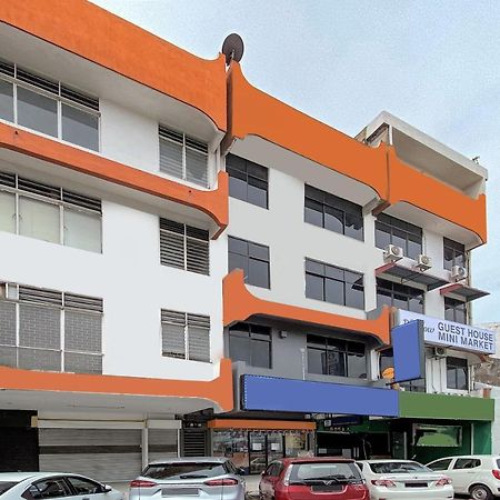 Spot On 90123 Rainbow Guest House George Town Exterior photo